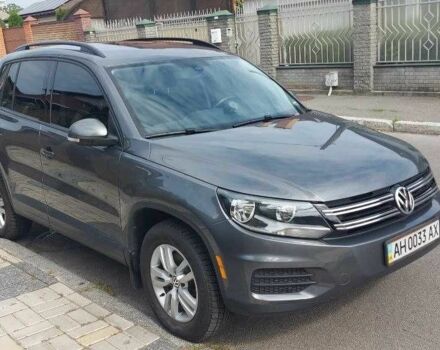 Сірий Фольксваген Тігуан, об'ємом двигуна 2 л та пробігом 74 тис. км за 13500 $, фото 1 на Automoto.ua