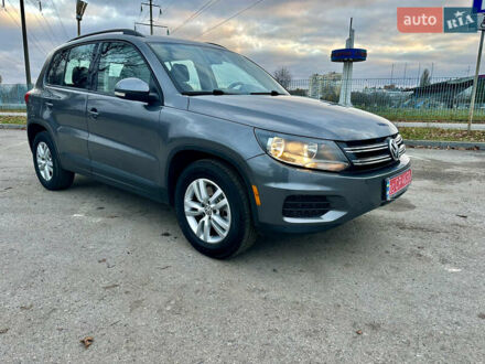 Сірий Фольксваген Тігуан, об'ємом двигуна 2 л та пробігом 150 тис. км за 12300 $, фото 1 на Automoto.ua