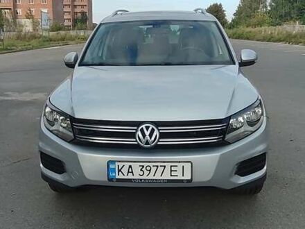 Фольксваген Тігуан 2016 у Вышгороде на Automoto.ua Сірий Фольксваген Тігуан, об'ємом двигуна 1.98 л та пробігом 119 тис. км за 14400 $, фото 1 на Automoto.ua