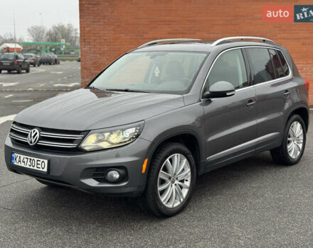 Сірий Фольксваген Тігуан, об'ємом двигуна 2 л та пробігом 106 тис. км за 15300 $, фото 1 на Automoto.ua