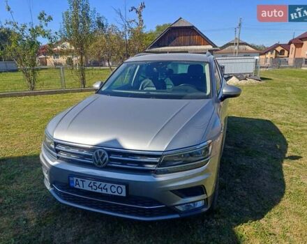 Фольксваген Тигуан 2016 в Калуше на Automoto.ua Серый Фольксваген Тигуан, объемом двигателя 1.98 л и пробегом 231 тыс. км за 23000 $, фото 1 на Automoto.ua