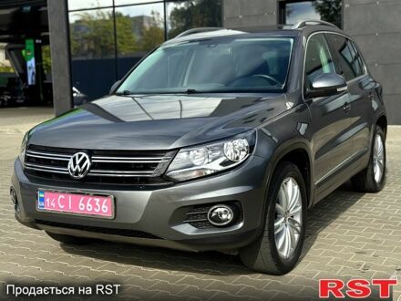 Серый Фольксваген Тигуан, объемом двигателя 2 л и пробегом 160 тыс. км за 13500 $, фото 1 на Automoto.ua