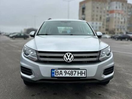 Сірий Фольксваген Тігуан, об'ємом двигуна 1.98 л та пробігом 117 тис. км за 13500 $, фото 1 на Automoto.ua