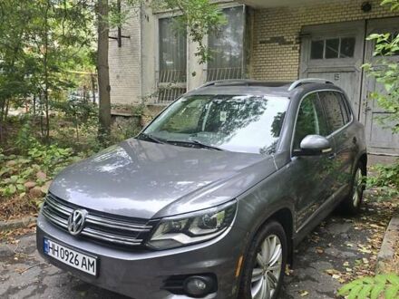 Серый Фольксваген Тигуан, объемом двигателя 1.98 л и пробегом 153 тыс. км за 14300 $, фото 1 на Automoto.ua