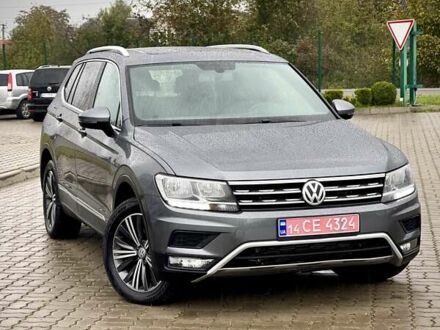 Серый Фольксваген Тигуан, объемом двигателя 1.98 л и пробегом 135 тыс. км за 16500 $, фото 1 на Automoto.ua