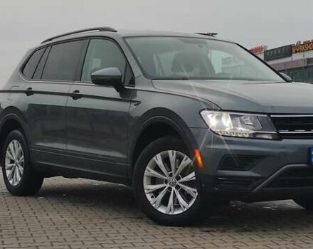 Сірий Фольксваген Тігуан, об'ємом двигуна 2 л та пробігом 70 тис. км за 15200 $, фото 1 на Automoto.ua