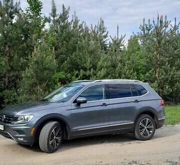 Фольксваген Тигуан 2017 в Житомире на Automoto.ua Серый Фольксваген Тигуан, объемом двигателя 1.98 л и пробегом 119 тыс. км за 19900 $, фото 1 на Automoto.ua