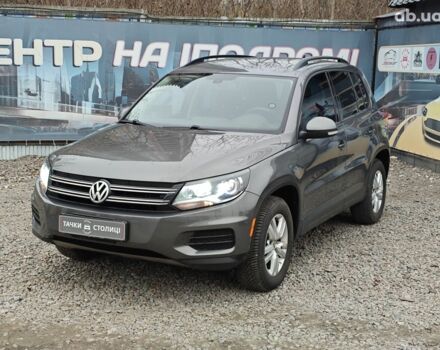 Сірий Фольксваген Тігуан, об'ємом двигуна 0 л та пробігом 207 тис. км за 13200 $, фото 1 на Automoto.ua