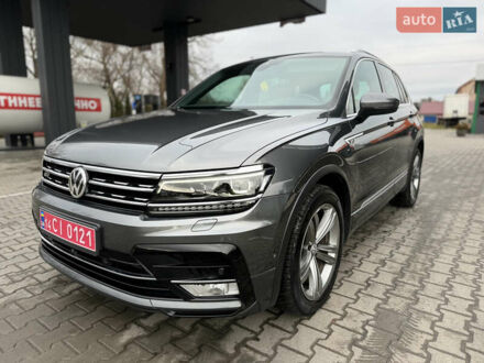 Серый Фольксваген Тигуан, объемом двигателя 1.98 л и пробегом 163 тыс. км за 28600 $, фото 1 на Automoto.ua