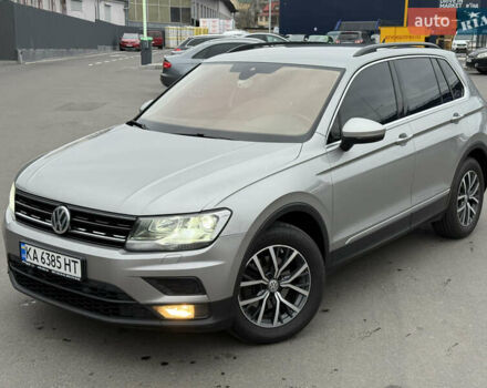 Серый Фольксваген Тигуан, объемом двигателя 2 л и пробегом 263 тыс. км за 18700 $, фото 1 на Automoto.ua