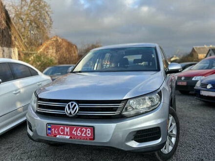 Серый Фольксваген Тигуан, объемом двигателя 2 л и пробегом 104 тыс. км за 13200 $, фото 1 на Automoto.ua