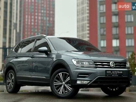 Серый Фольксваген Тигуан, объемом двигателя 2 л и пробегом 155 тыс. км за 18500 $, фото 1 на Automoto.ua