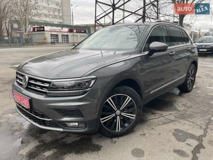 Серый Фольксваген Тигуан, объемом двигателя 1.98 л и пробегом 194 тыс. км за 24299 $, фото 1 на Automoto.ua