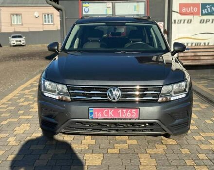 Сірий Фольксваген Тігуан, об'ємом двигуна 1.98 л та пробігом 200 тис. км за 15750 $, фото 1 на Automoto.ua