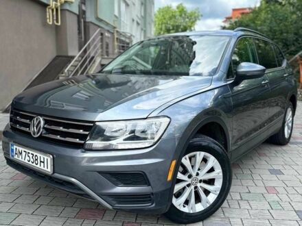 Серый Фольксваген Тигуан, объемом двигателя 2 л и пробегом 103 тыс. км за 331 $, фото 1 на Automoto.ua