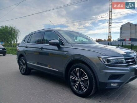 Серый Фольксваген Тигуан, объемом двигателя 1.98 л и пробегом 54 тыс. км за 25499 $, фото 1 на Automoto.ua