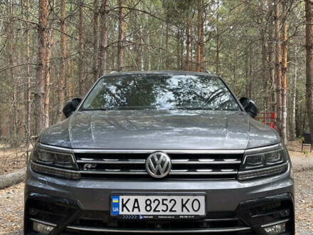 Сірий Фольксваген Тігуан, об'ємом двигуна 1.98 л та пробігом 259 тис. км за 28500 $, фото 1 на Automoto.ua