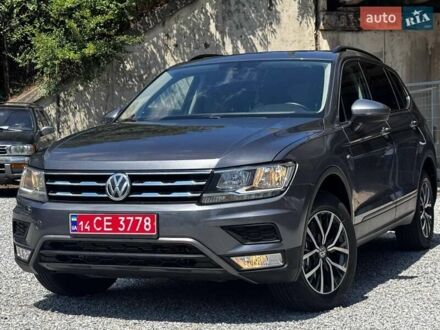 Сірий Фольксваген Тігуан, об'ємом двигуна 2 л та пробігом 167 тис. км за 19500 $, фото 1 на Automoto.ua
