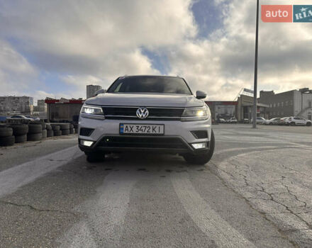 Серый Фольксваген Тигуан, объемом двигателя 1.98 л и пробегом 93 тыс. км за 21500 $, фото 1 на Automoto.ua