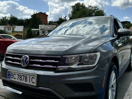 Фольксваген Тигуан 2018 в Львове на Automoto.ua Серый Фольксваген Тигуан, объемом двигателя 1.98 л и пробегом 91 тыс. км за 16000 $, фото 1 на Automoto.ua