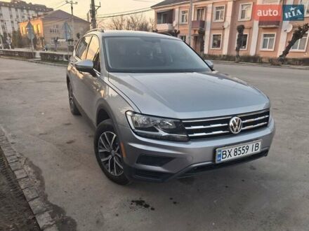 Фольксваген Тигуан 2019 в Изяслве на Automoto.ua Серый Фольксваген Тигуан, объемом двигателя 1.98 л и пробегом 83 тыс. км за 17700 $, фото 1 на Automoto.ua