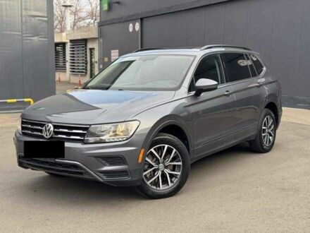 Фольксваген Тігуан 2019 у Києві на Automoto.ua Сірий Фольксваген Тігуан, об'ємом двигуна 2 л та пробігом 56 тис. км за 17000 $, фото 1 на Automoto.ua