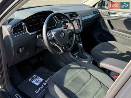 Сірий Фольксваген Тігуан, об'ємом двигуна 1.98 л та пробігом 223 тис. км за 26000 $, фото 1 на Automoto.ua