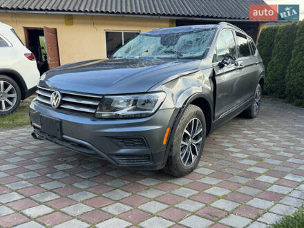 Фольксваген Тигуан 2019 в Яворове на Automoto.ua Серый Фольксваген Тигуан, объемом двигателя 2 л и пробегом 68 тыс. км за 8900 $, фото 1 на Automoto.ua