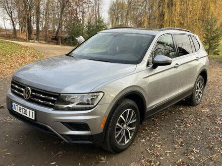 Сірий Фольксваген Тігуан, об'ємом двигуна 1.98 л та пробігом 113 тис. км за 19000 $, фото 1 на Automoto.ua