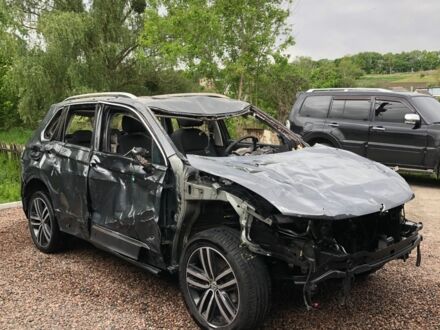 Фольксваген Тигуан 2019 в Сумах на Automoto.ua Серый Фольксваген Тигуан, объемом двигателя 2 л и пробегом 70 тыс. км за 4837 $, фото 1 на Automoto.ua