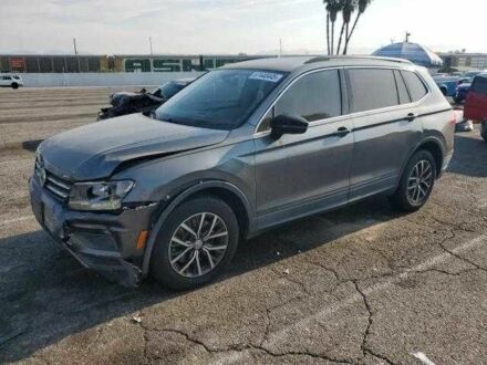 Сірий Фольксваген Тігуан, об'ємом двигуна 2 л та пробігом 49 тис. км за 4500 $, фото 1 на Automoto.ua