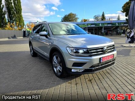 Фольксваген Тигуан 2019 в Кропивницком (Кировограде) на Automoto.ua Серый Фольксваген Тигуан, объемом двигателя 2 л и пробегом 147 тыс. км за 21950 $, фото 1 на Automoto.ua