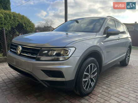 Серый Фольксваген Тигуан, объемом двигателя 1.98 л и пробегом 110 тыс. км за 17500 $, фото 1 на Automoto.ua