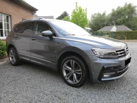 Серый Фольксваген Тигуан, объемом двигателя 2 л и пробегом 35 тыс. км за 21000 $, фото 1 на Automoto.ua