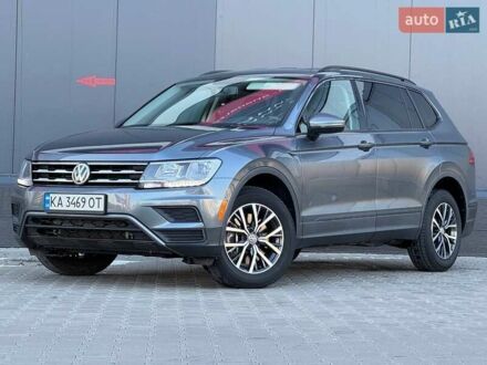 Серый Фольксваген Тигуан, объемом двигателя 2 л и пробегом 53 тыс. км за 18900 $, фото 1 на Automoto.ua
