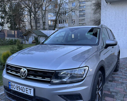 Серый Фольксваген Тигуан, объемом двигателя 1.97 л и пробегом 144 тыс. км за 26000 $, фото 1 на Automoto.ua