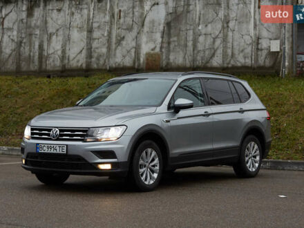 Серый Фольксваген Тигуан, объемом двигателя 1.98 л и пробегом 35 тыс. км за 17200 $, фото 1 на Automoto.ua