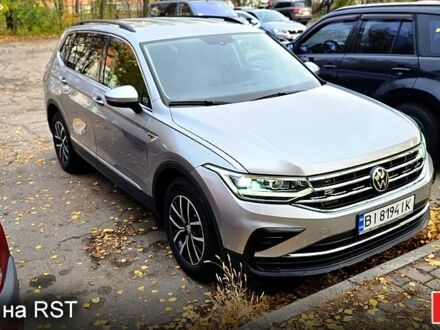 Фольксваген Тігуан 2020 у Полтаві на Automoto.ua Сірий Фольксваген Тігуан, об'ємом двигуна 2 л та пробігом 122 тис. км за 25000 $, фото 1 на Automoto.ua
