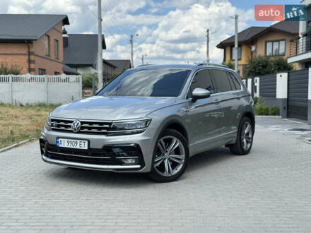 Фольксваген Тигуан 2020 в Киеве на Automoto.ua Серый Фольксваген Тигуан, объемом двигателя 1.97 л и пробегом 130 тыс. км за 33000 $, фото 1 на Automoto.ua