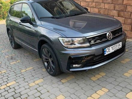 Фольксваген Тігуан 2020 у Чернівцях на Automoto.ua Сірий Фольксваген Тігуан, об'ємом двигуна 2 л та пробігом 12 тис. км за 31999 $, фото 1 на Automoto.ua