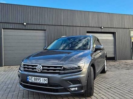 Серый Фольксваген Тигуан, объемом двигателя 1.98 л и пробегом 71 тыс. км за 33000 $, фото 1 на Automoto.ua