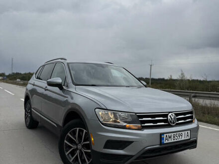 Сірий Фольксваген Тігуан, об'ємом двигуна 1.98 л та пробігом 147 тис. км за 22500 $, фото 1 на Automoto.ua
