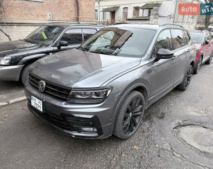 Серый Фольксваген Тигуан, объемом двигателя 1.98 л и пробегом 91 тыс. км за 24000 $, фото 1 на Automoto.ua