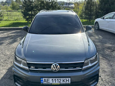Фольксваген Тігуан 2021 у Дніпро (Дніпропетровську) на Automoto.ua Сірий Фольксваген Тігуан, об'ємом двигуна 2 л та пробігом 27 тис. км за 29000 $, фото 1 на Automoto.ua