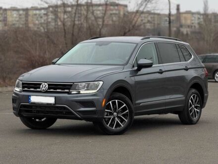 Сірий Фольксваген Тігуан, об'ємом двигуна 0 л та пробігом 80 тис. км за 17500 $, фото 1 на Automoto.ua