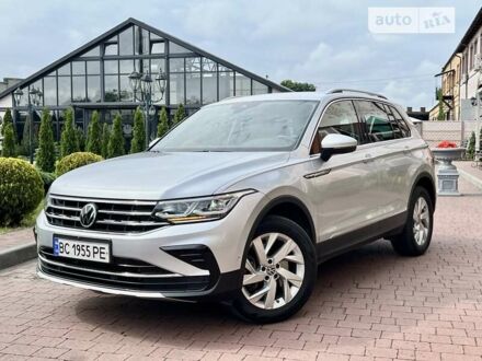 Фольксваген Тігуан 2021 у Стрые на Automoto.ua Сірий Фольксваген Тігуан, об'ємом двигуна 2 л та пробігом 35 тис. км за 37999 $, фото 1 на Automoto.ua