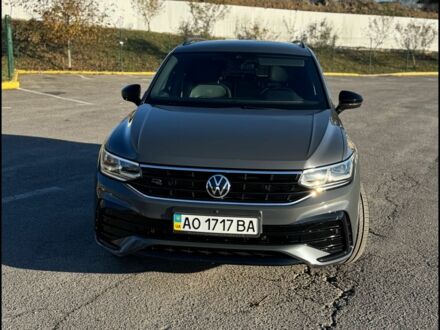 Серый Фольксваген Тигуан, объемом двигателя 2 л и пробегом 52 тыс. км за 36999 $, фото 1 на Automoto.ua