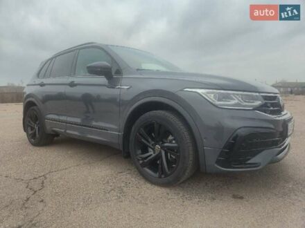 Серый Фольксваген Тигуан, объемом двигателя 2 л и пробегом 117 тыс. км за 34900 $, фото 1 на Automoto.ua