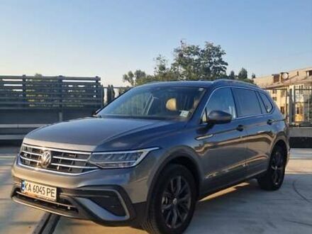 Серый Фольксваген Тигуан, объемом двигателя 1.98 л и пробегом 99 тыс. км за 26000 $, фото 1 на Automoto.ua