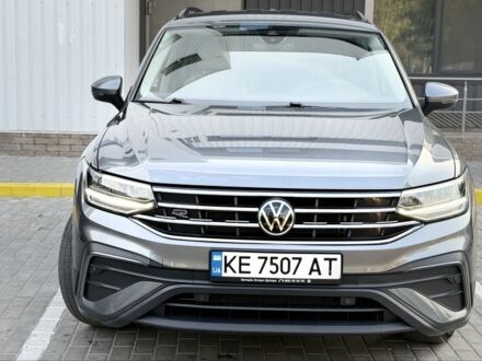 Серый Фольксваген Тигуан, объемом двигателя 2 л и пробегом 55 тыс. км за 21300 $, фото 1 на Automoto.ua